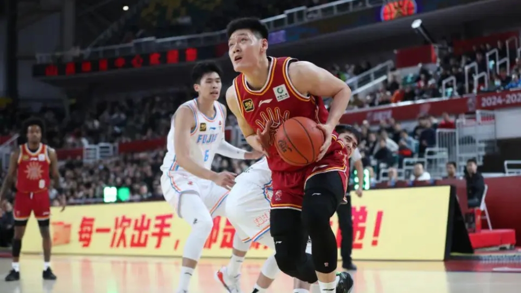 山西男篮主场战胜福建，取得赛季首胜